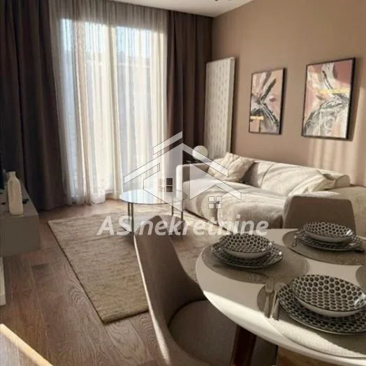 Stan Izdavanje Beograd Kalenić Pijaca 55 m2