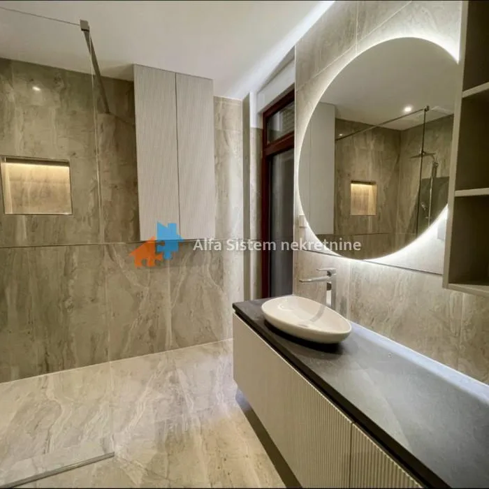 Četvorosoban stan za izdavanje, Senjak, Beograd, 174m², 3.199 €/mes