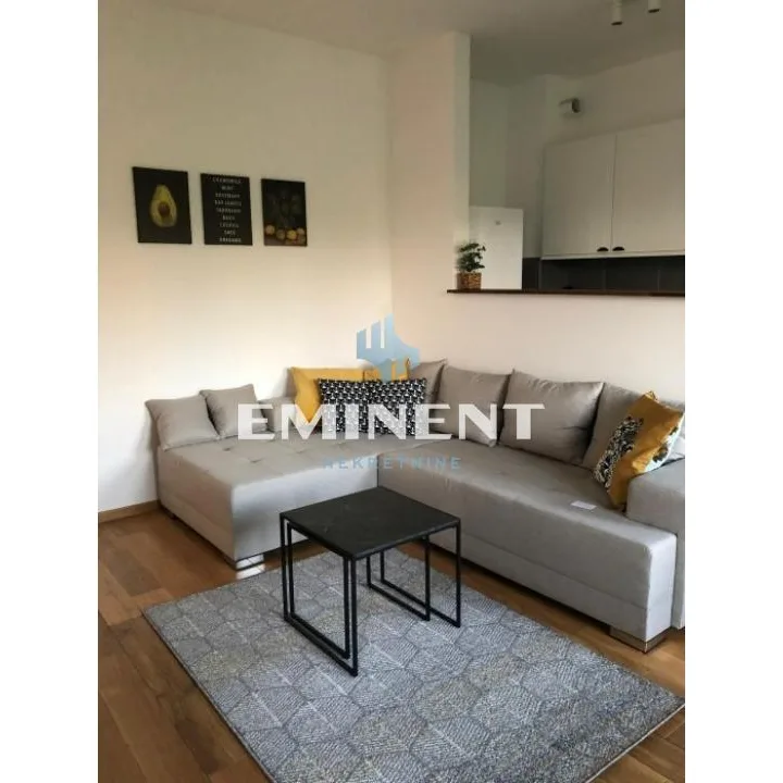 Stan Izdavanje Beograd Banovo Brdo 60 m2