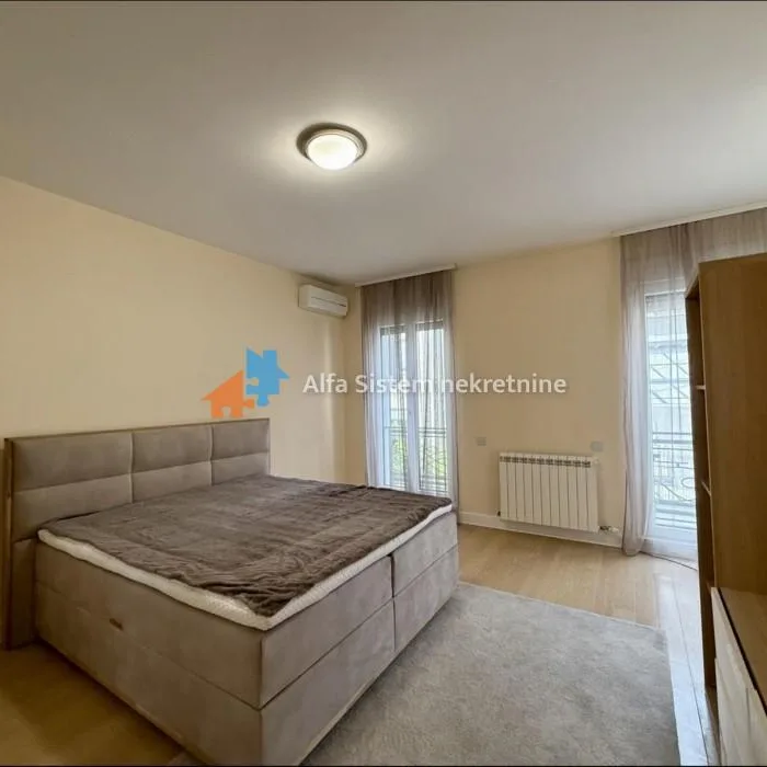 Četvorosoban stan za izdavanje, Neimar, Beograd, 185m², 3.000 €/mes