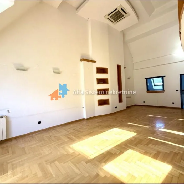 Višesoban stan na prodaju, Kalenić Pijaca, Beograd, 208m², 620.000 €