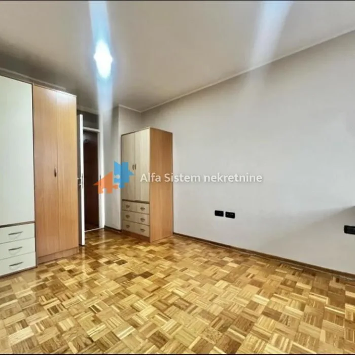 Trosoban stan za izdavanje, Lion, Beograd, 84m², 850 €/mes