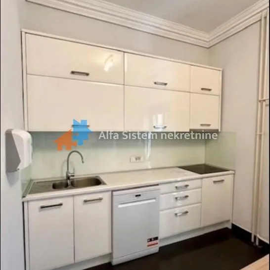 Kuća Izdavanje Beograd Autokomanda 550 m2