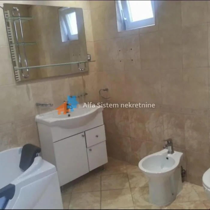 Kuća za izdavanje, Humska, Beograd, 170m², 2.000 €/mes