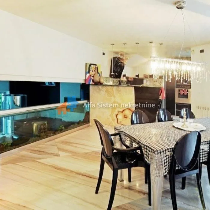 Kuća za izdavanje, Učiteljsko Naselje, Beograd, 365m², 4.500 €/mes