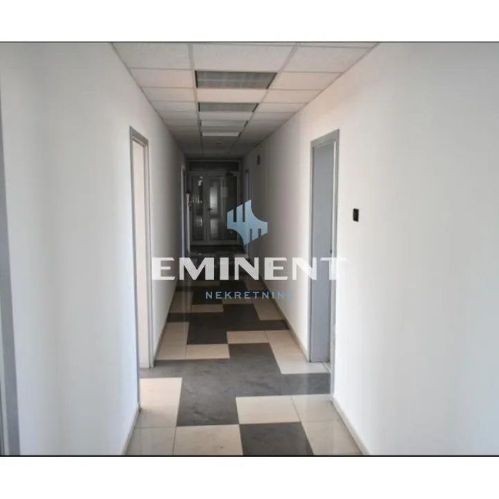 Lokal Izdavanje Beograd Gornji Grad 216 m2