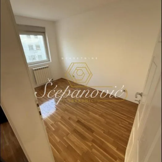 Stan Izdavanje Beograd Centar (Čukarica) 58 m2