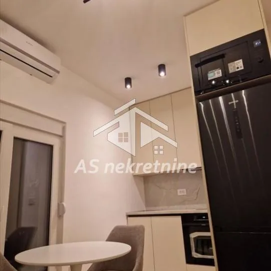 Stan Izdavanje Beograd Francuska 40 m2