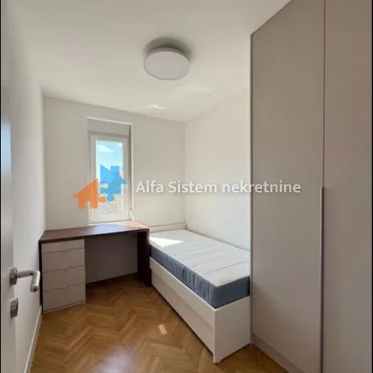 Četvorosoban stan za izdavanje, Bežanijska Kosa 2, Beograd, 90m², 4. sprat, 2.000 €/mes