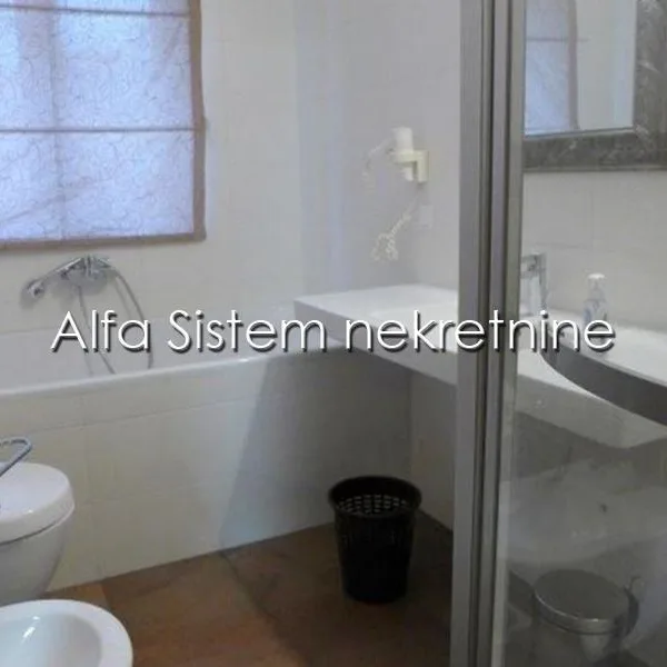 Kuća za izdavanje, Banovo Brdo, Beograd, 400m², 3.800 €/mes