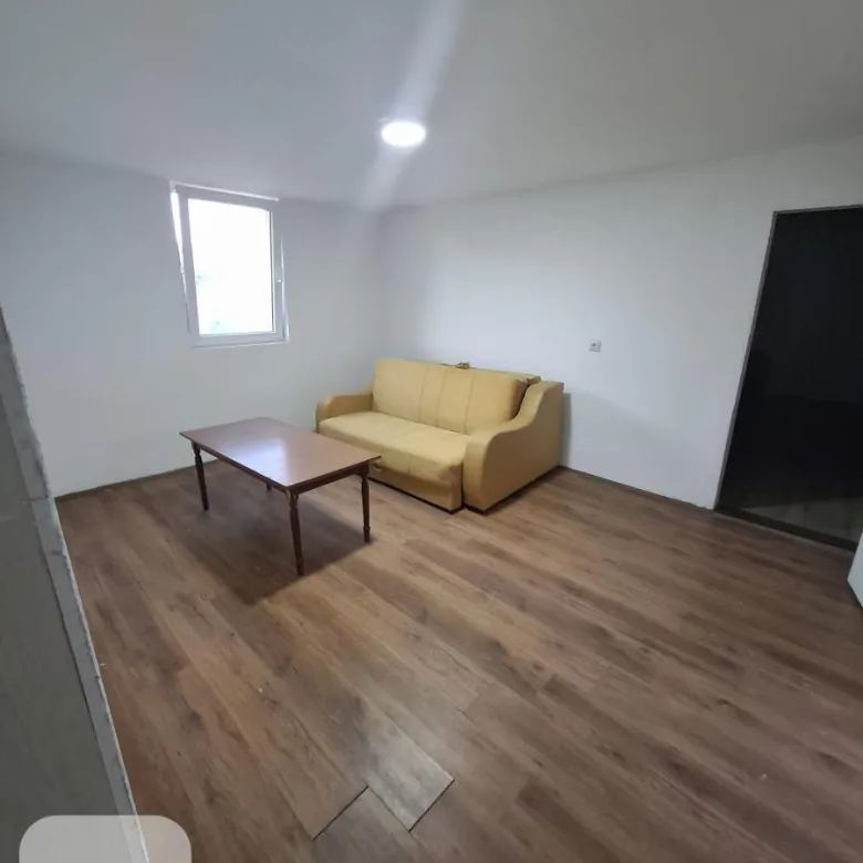 Kuća na prodaju, Žabare, Paraćin, 72m², 53.000 €