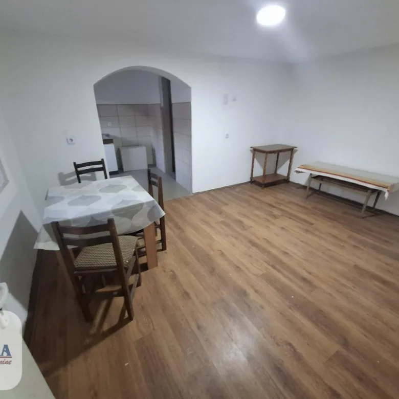 Kuća Prodaja Paraćin  72 m2