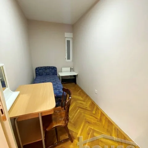 Troiposoban stan na prodaju, Cara Dušana, Novi Sad, 67m², 5. sprat, 150.000 €