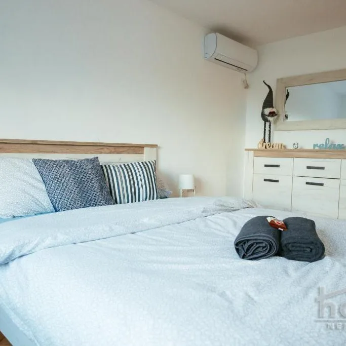 Kuća Izdavanje Novi Sad Ribnjak 170 m2