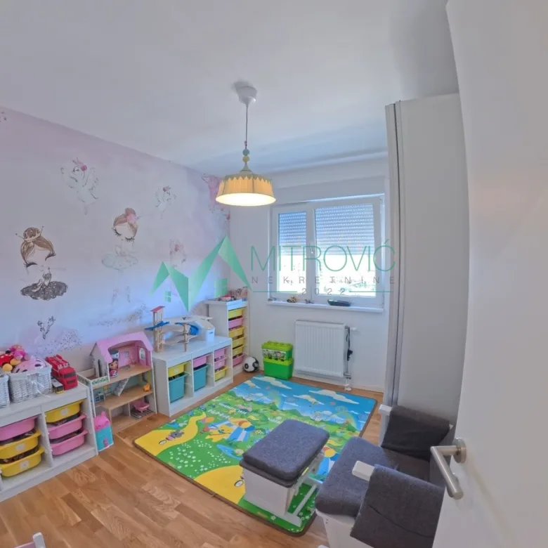 Četvorosoban stan na prodaju, Novo Naselje, Novi Sad, 88m², 386.250 €
