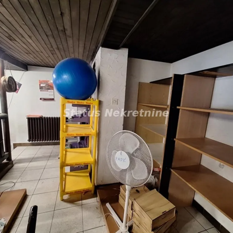 Lokal Izdavanje Novi Sad  30 m2