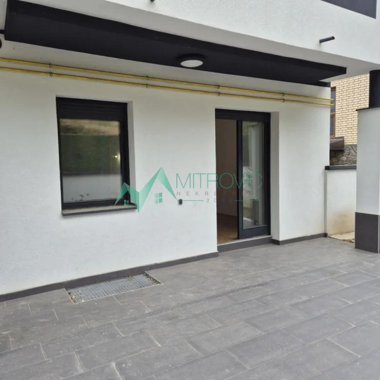 Trosoban stan na prodaju, Sremska Kamenica, Novi Sad, 129m², 186.000 €