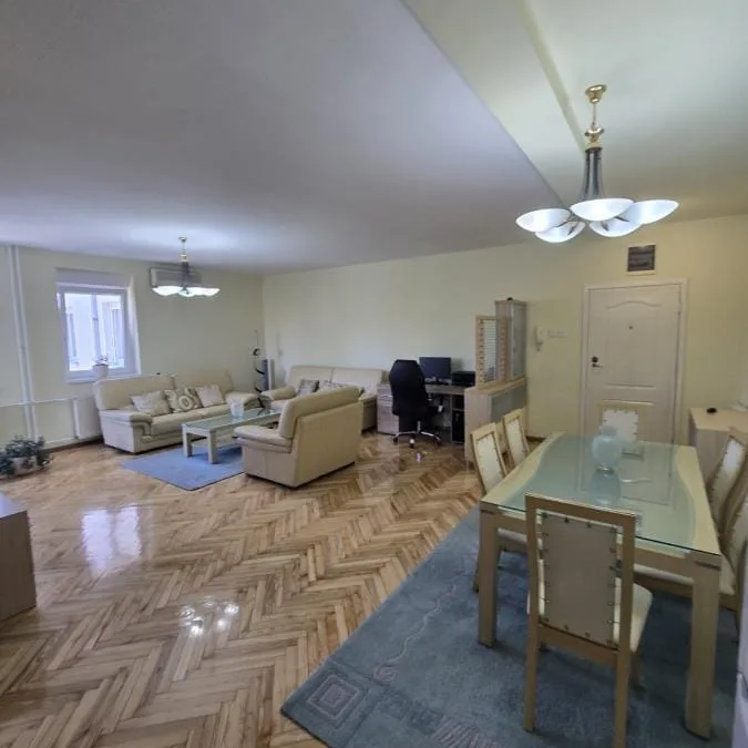 Stan Prodaja Novi Sad  80 m2
