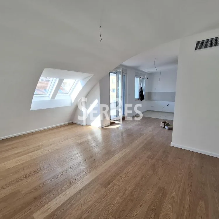 Četvorosoban stan na prodaju, Bulevar Oslobođenja, Novi Sad, 104m², 329.920 €