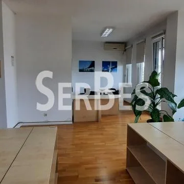 Lokal za izdavanje, Bulevar Oslobođenja, Novi Sad, 210m², 2.000 €/mes
