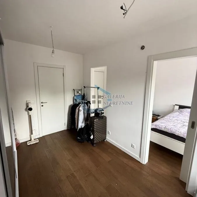 Trosoban stan na prodaju, Đeram Pijaca, Beograd, 70m², 420.000 €