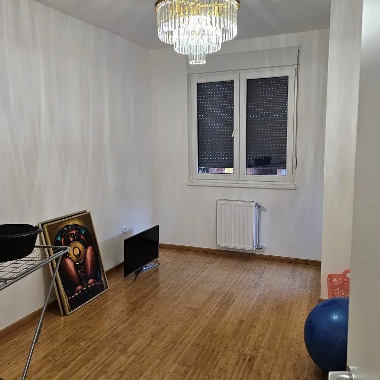 Stan Prodaja Novi Sad  80 m2