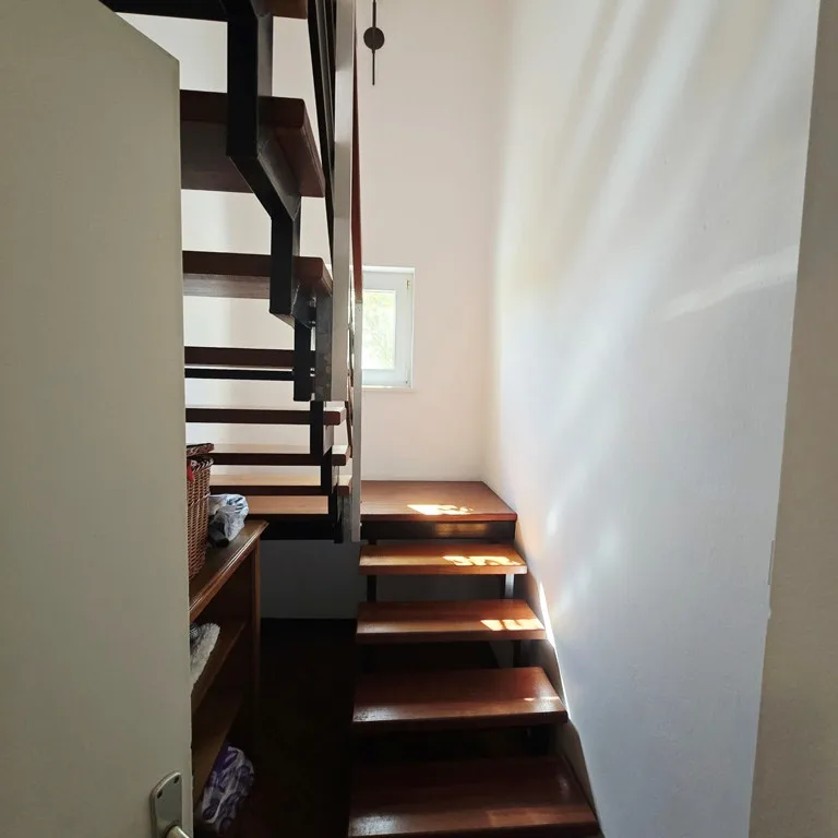 Kuća na prodaju, Budisava, Novi Sad, 249m², 1. sprat, 190.500 €