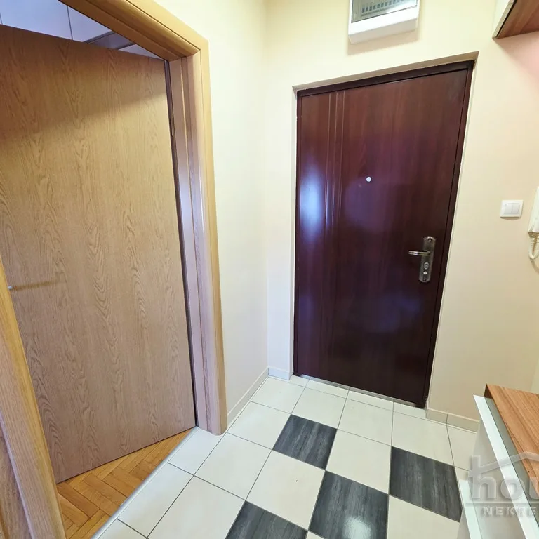 Jednoiposoban stan na prodaju, Telep, Novi Sad, 43m², 3. sprat, 120.000 €