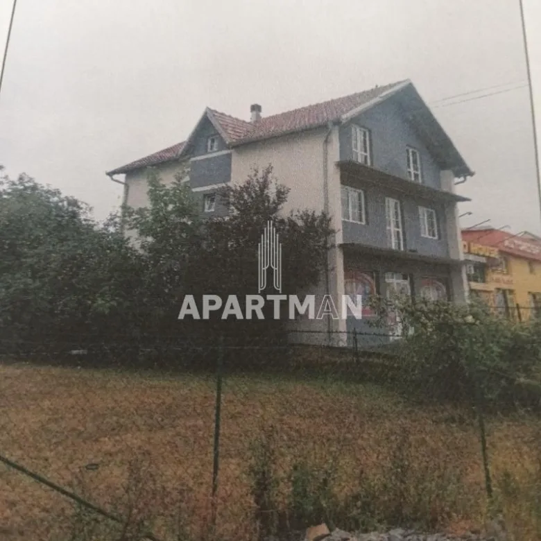 Kuća Prodaja Topola  300 m2