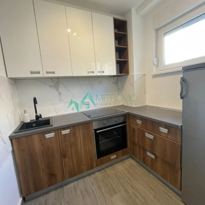 Stan Prodaja Novi Sad  55 m2