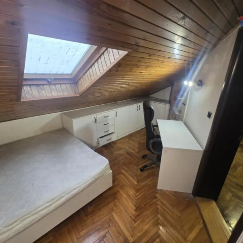 Četvorosoban stan na prodaju, Bulevar Oslobođenja, Novi Sad, 107m², 242.500 €