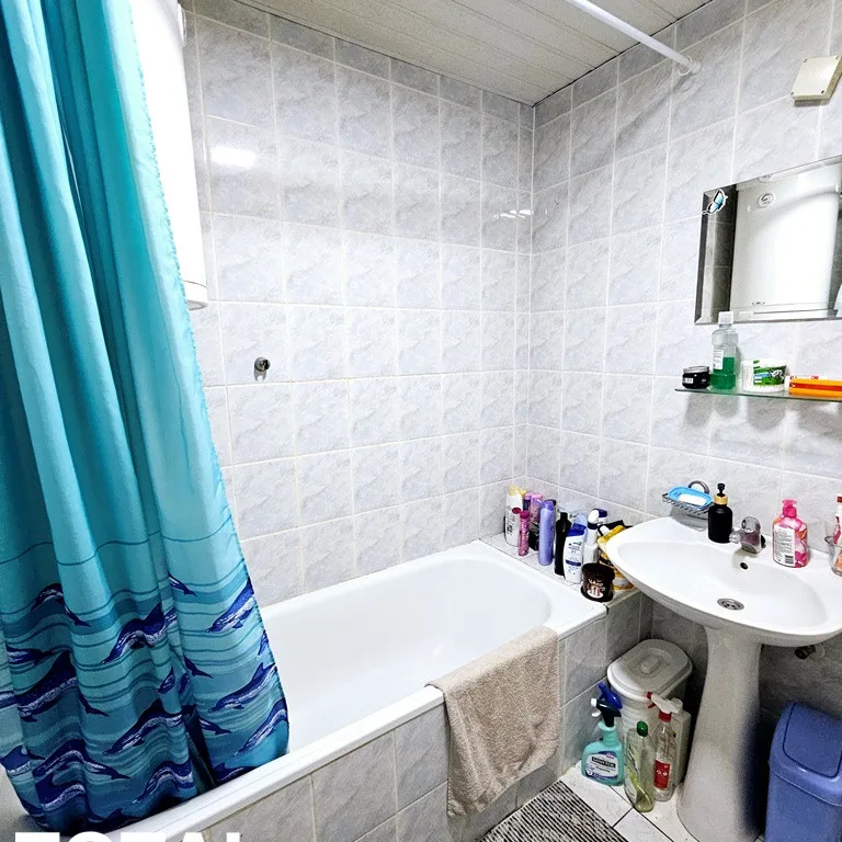Troiposoban stan na prodaju, Bulevar Oslobođenja, Novi Sad, 90m², 1. sprat, 234.000 €