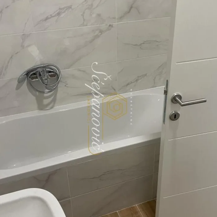 Stan Izdavanje Novi Sad  61 m2