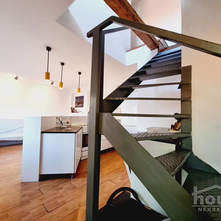 Troiposoban stan na prodaju, Gradić, Novi Sad, 85m², 1. sprat, 115.000 €