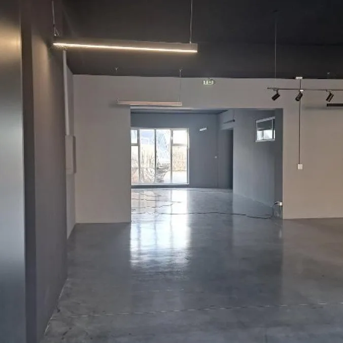 Lokal Izdavanje Pančevo  1800 m2