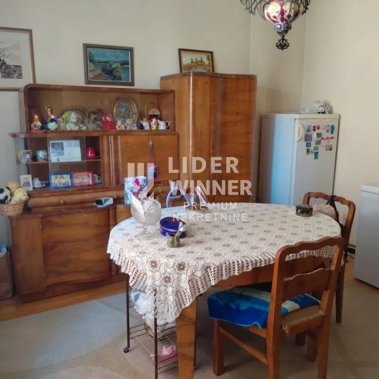 Trosoban stan na prodaju, Banovo Brdo, Beograd, 98m², 270.000 €