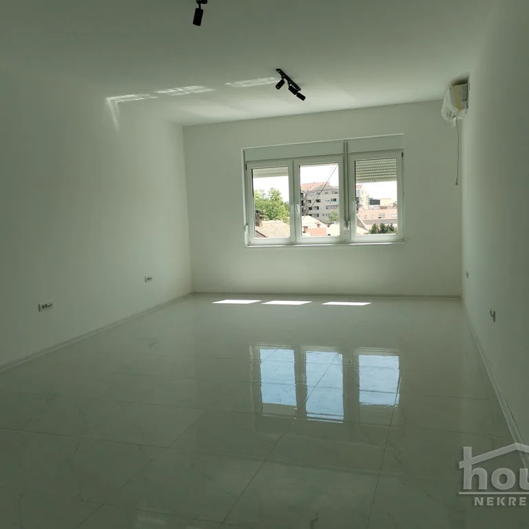 Lokal za izdavanje, Centar, Novi Sad, 550m², 5.000 €/mes