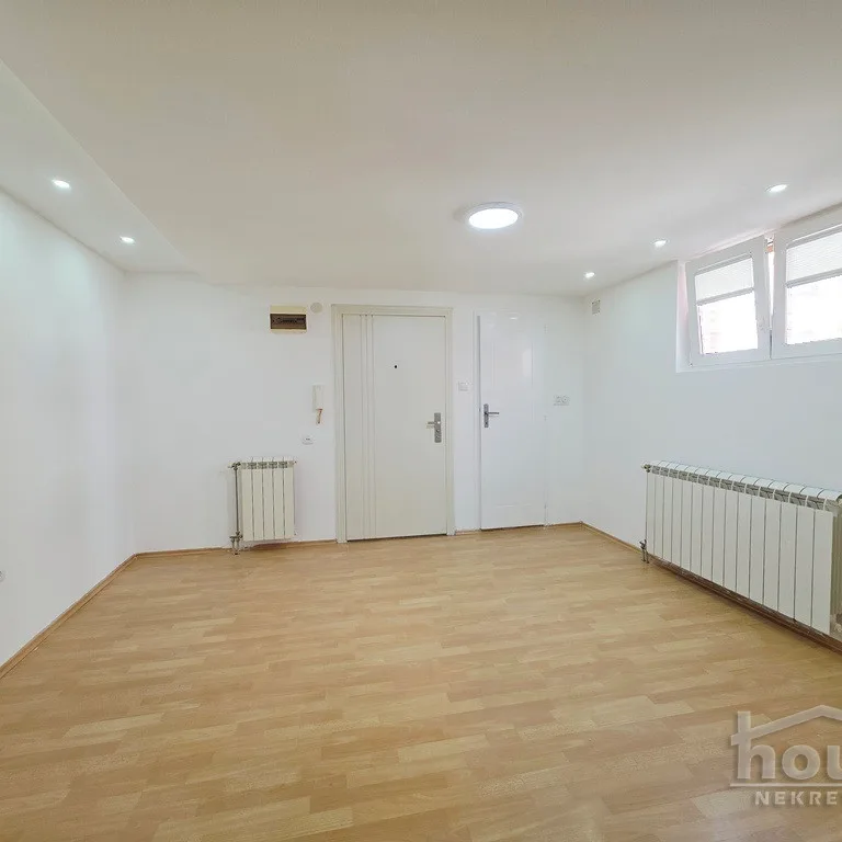 Stan Prodaja Novi Sad  33 m2
