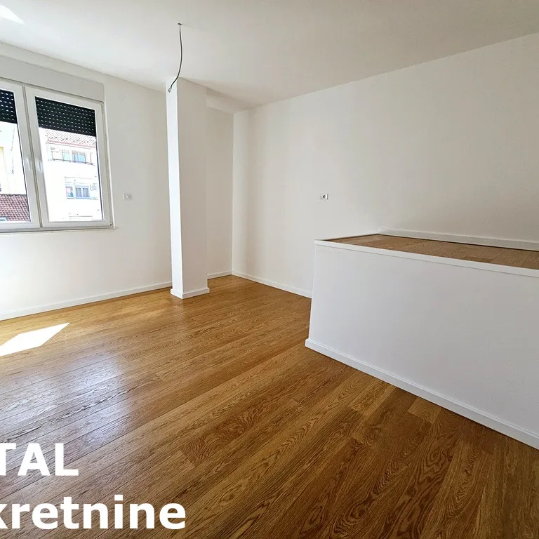 Četvorosoban stan na prodaju, Bulevar Oslobođenja, Novi Sad, 104m², 3. sprat, 320.320 €