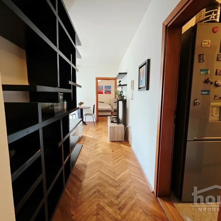 Jednoiposoban stan na prodaju, Grbavica, Novi Sad, 41m², 7. sprat, 125.000 €