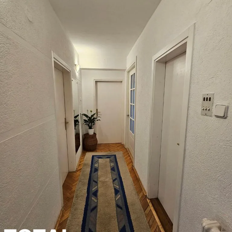 Četvorosoban stan na prodaju, Centar, Novi Sad, 91m², 3. sprat, 239.000 €