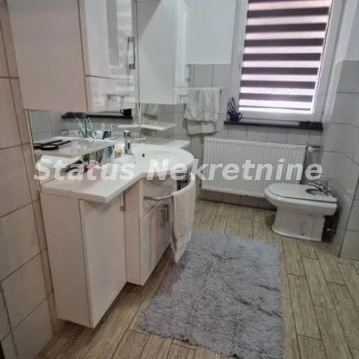 Kuća na prodaju, Temerin, 288m², 265.000 €