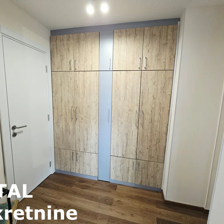 Trosoban stan na prodaju, Bulevar Oslobođenja, Novi Sad, 76m², 8. sprat, 205.000 €