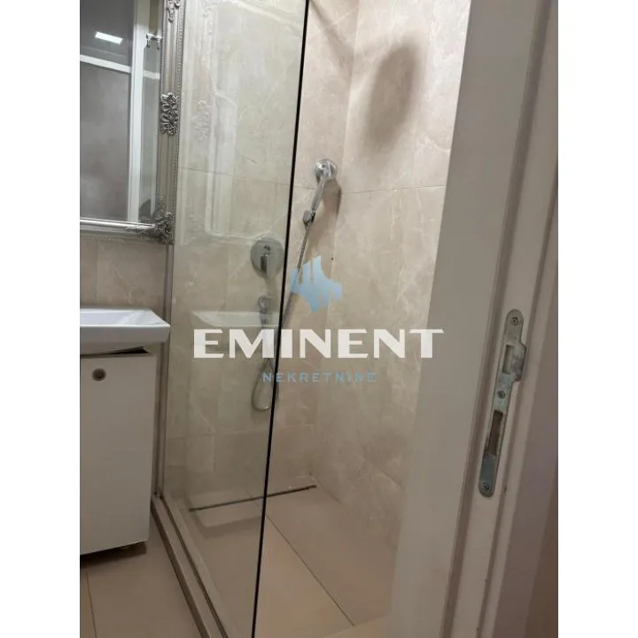 Stan Izdavanje Beograd Karaburma 90 m2