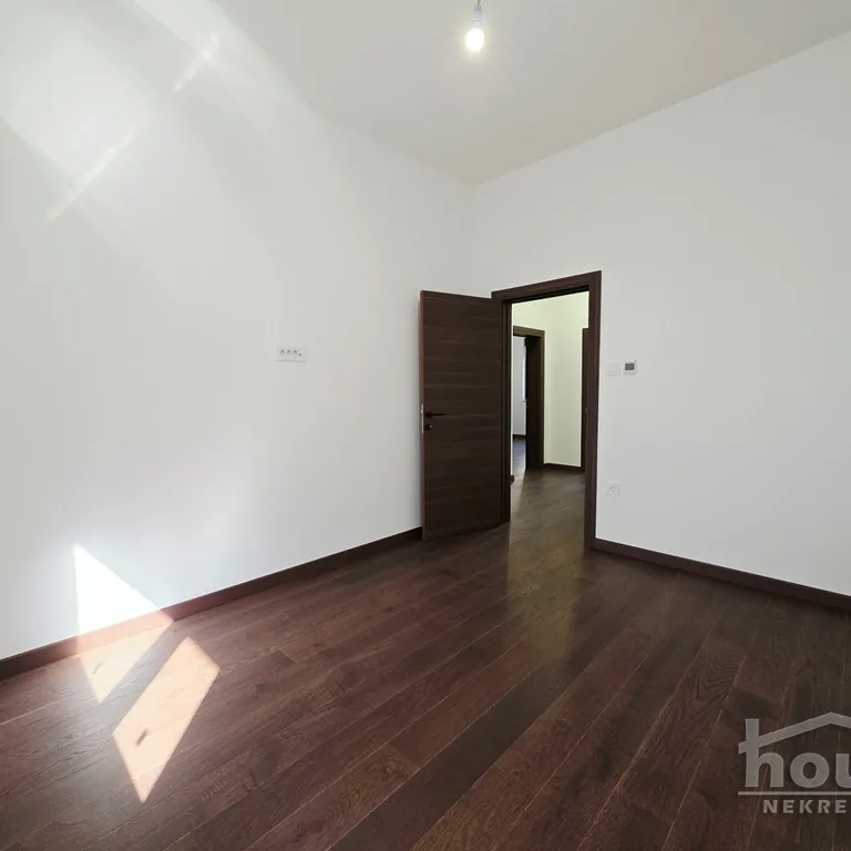 Petosoban stan na prodaju, Sremska Kamenica, Novi Sad, 154m², Visoko prizemlje, 346.500 €