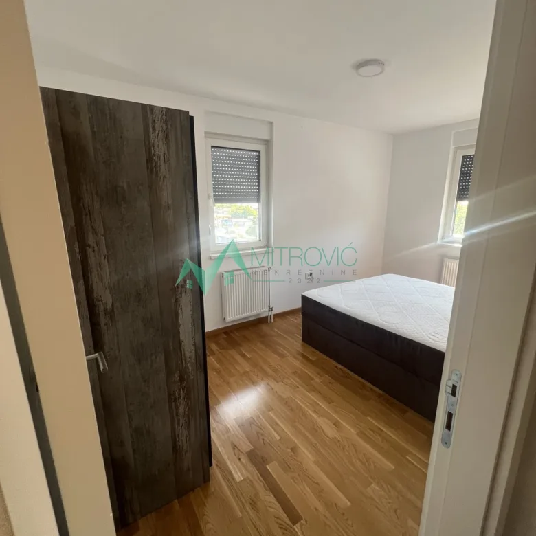 Stan Izdavanje Novi Sad Bulevar Patrijarha Pavla 55 m2