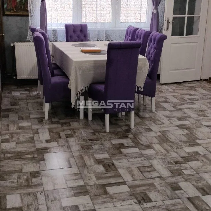 Kuća na prodaju, Centar, Ruma, 143m², 250.000 €