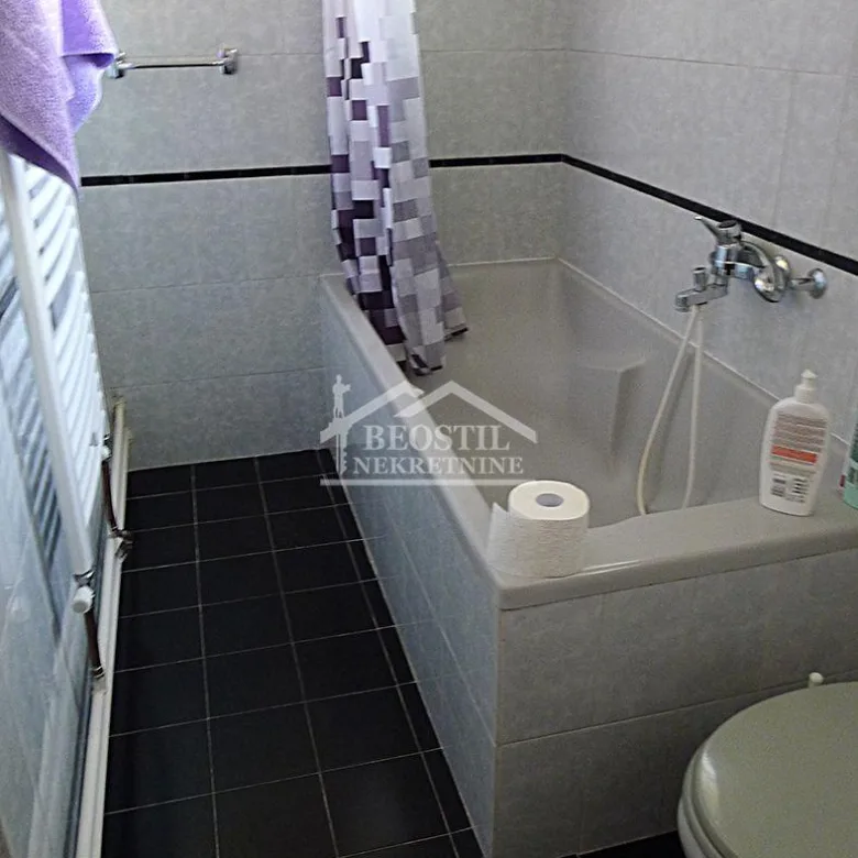 Kuća Prodaja Beograd Batajnica 240 m2