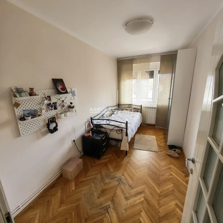 Kuća Prodaja Pančevo  240 m2