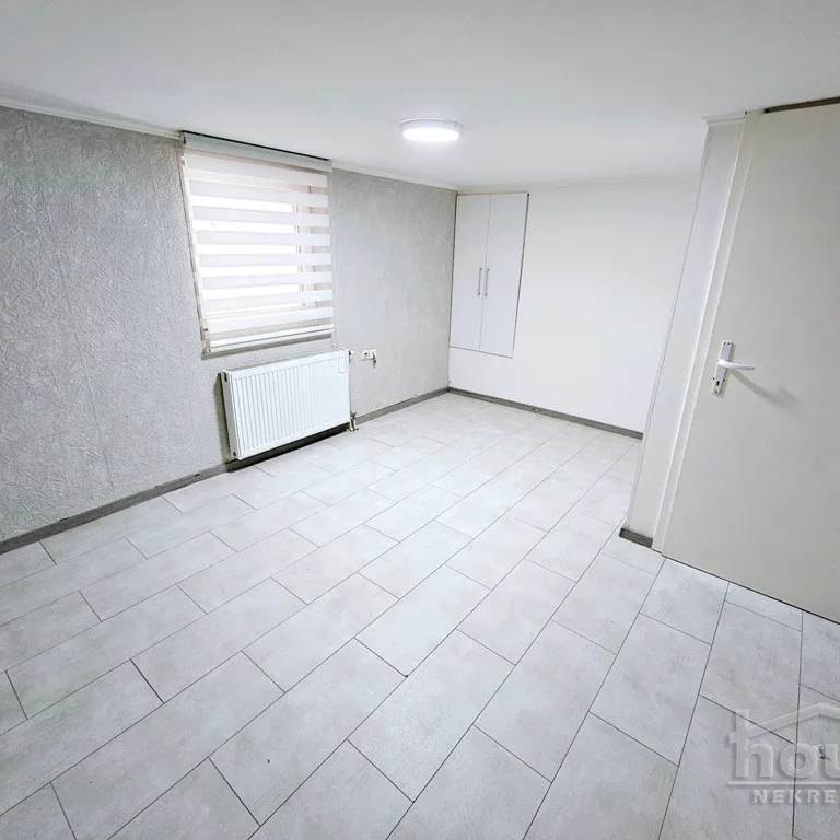 Trosoban stan na prodaju, Petrovaradin, Novi Sad, 50m², Prizemlje, 88.000 €